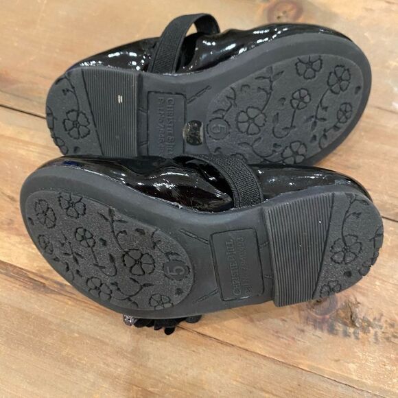 Christie and Jill Dress Shoe Shiny Black Patent Leather Floral Jeweled Size 5 - Picture 6 of 11